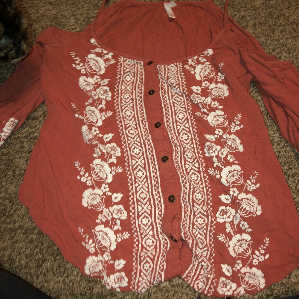 cut out shoulder blouse from target